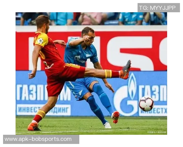 苏维埃之翼与图拉兵的激烈对决揭示足球战术与团队协作的精彩瞬间